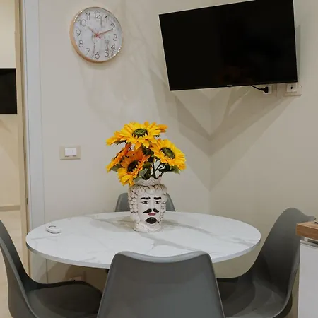 M&m's Apartament Katania
